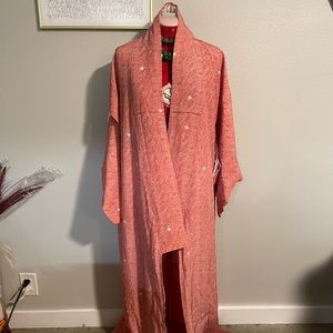 Pink oversized kimono
